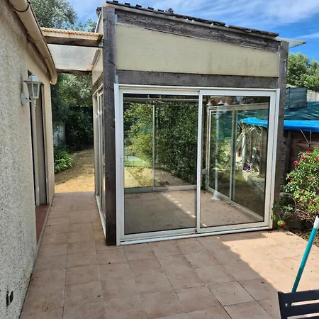 Maison Chaleureuse Dans Le Sud Villa Restinclieres